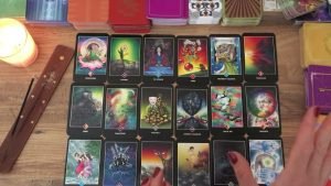 Leia mais sobre o artigo Aklımdaki Kişinin Bilinçaltında Bizimle İlgili Neler Var? Ne Yapmayı Düşünüyor? 💙 Tarot Açılımı 💘
