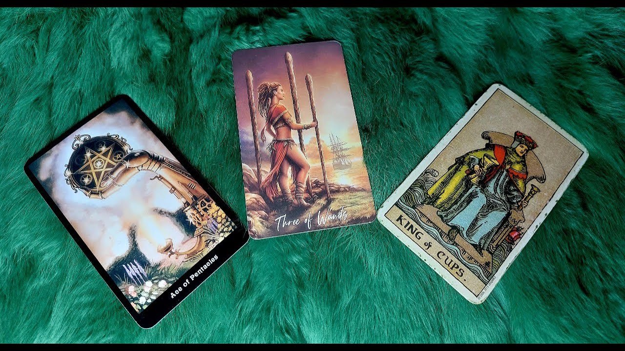 Leia mais sobre o artigo AI ĐANG DÀNH CẢ MỘT BẦU TRỜI THƯƠNG NHỚ CHO BẠN ?  @EvelynTarot