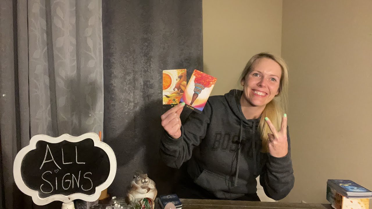 Leia mais sobre o artigo ALL SIGNS 🙋🏼‍♀️💗 Their FEELINGS for you! 💋 December 16 – 22 2022 Tarot Love Reading