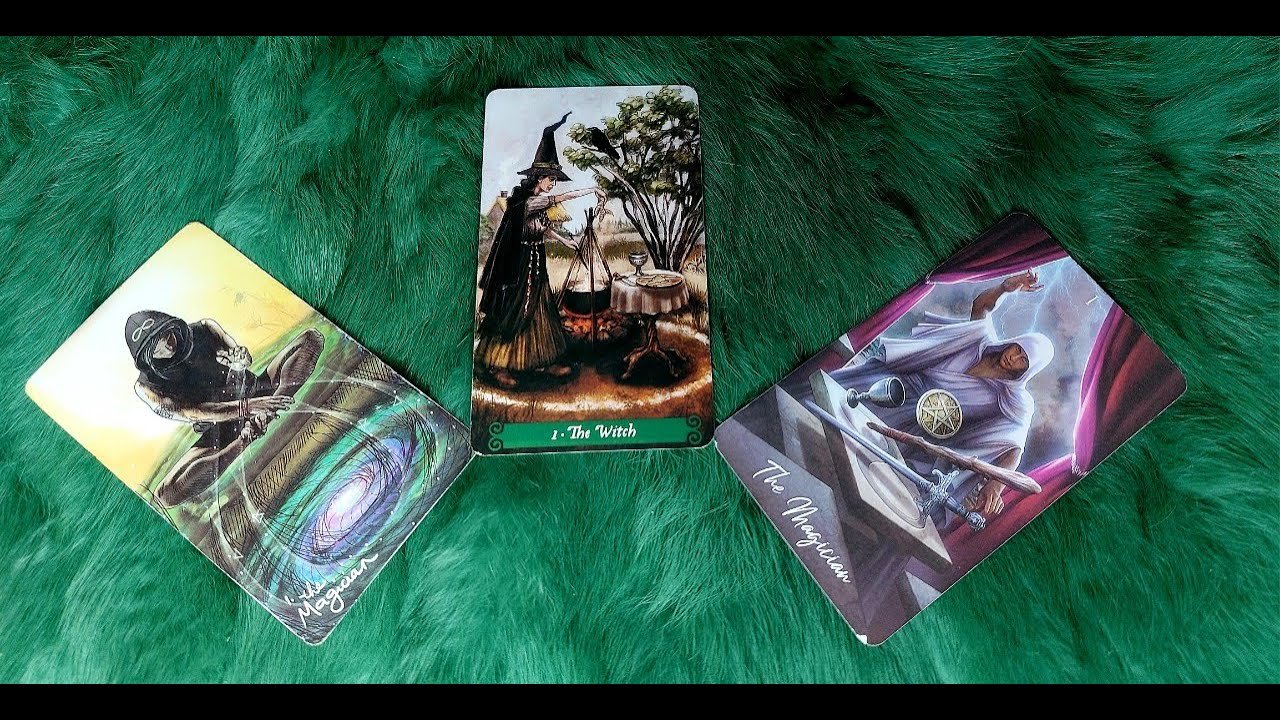 No momento, você está visualizando MÓN QUÀ TÌNH YÊU VŨ TRỤ ĐANG MUỐN TRAO TẶNG CHO BẠN LÀ AI?@EvelynTarot