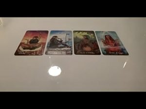 Leia mais sobre o artigo 4 Kings/Queens👆😍Who’s Coming Your Way?! Who Wants To Approach You? Pick a Card Tarot Reading
