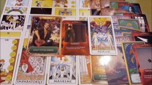 Leia mais sobre o artigo Aklımdaki Kişi❤Beni Seviyor mu,Özlüyor mu💯Cevaplar Çok Net💯#tarot #kalbimdekikişi #tarotfalı
