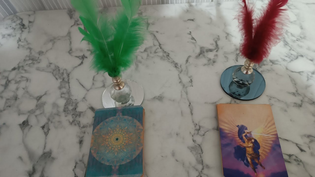Leia mais sobre o artigo Arkadaşlarına beni nasıl anlatıyor/ Bana karşı duygusu var mı 🤍🌻