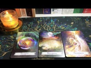 Leia mais sobre o artigo Chọn tụ Tarot: PHƯỚC LÀNH NÀO ĐANG ĐỂ Ý ĐẾN BẠN?