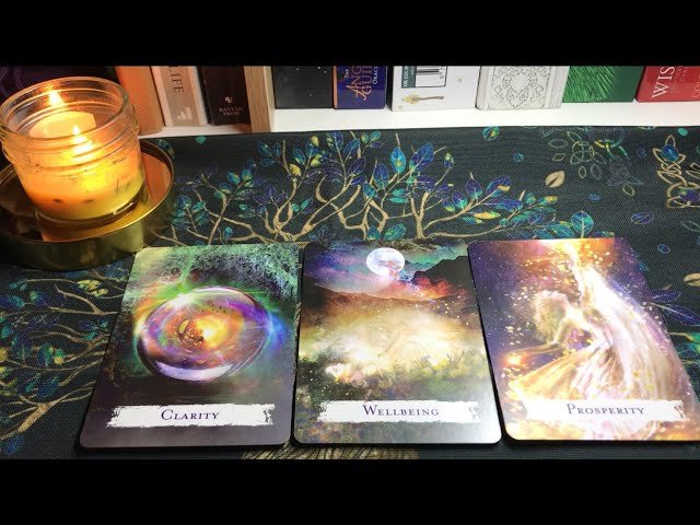 Leia mais sobre o artigo Chọn tụ Tarot: PHƯỚC LÀNH NÀO ĐANG ĐỂ Ý ĐẾN BẠN?