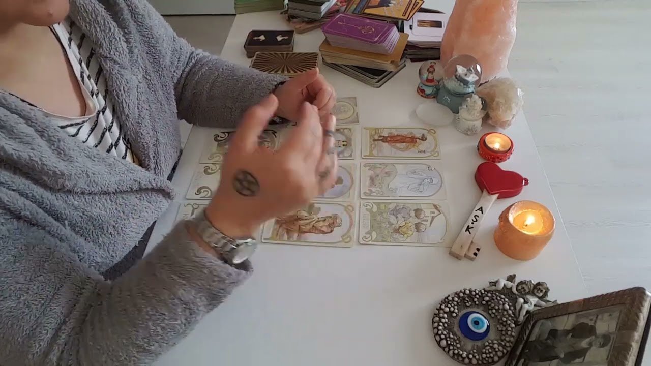 No momento, você está visualizando 💕Aklımdaki kişi beni düşünüyor mu⁉️ Ne hissediyor☝️ Ne yapacak‼️ #tarot #aklimdakikisi #expartner