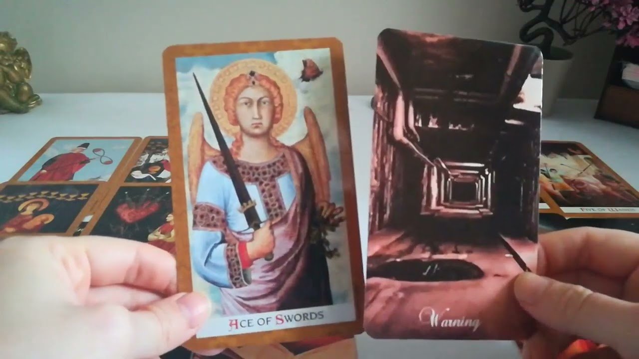 Leia mais sobre o artigo Neden Sessiz? Sessizliğini Bozacak mı? Tarot