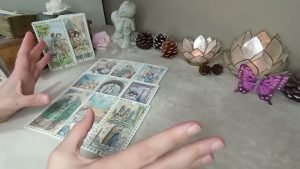 Leia mais sobre o artigo 🦋¿Qué piensa, qué siente, qué hará?🦋 Tarot interactivo