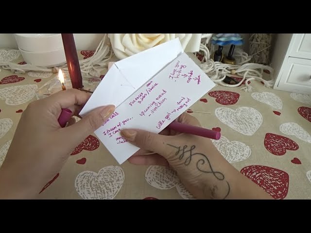 No momento, você está visualizando Special Signs/📩🎇Notes For You!! Hidden Messages From the Universe! Pick a Card Tarot Reading