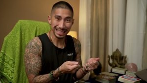 Leia mais sobre o artigo 🌟 IF YOU SEE THIS ITS A SIGN ✨ TAROT READING WOW THIS READING IS CALLING FOR YOU