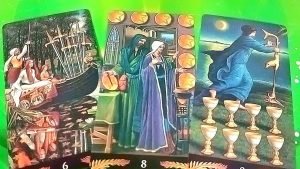 Leia mais sobre o artigo CÓ PHẢI HỌ ĐANG CÓ CẢM TÌNH VỚI BẠN/ TAROT READING