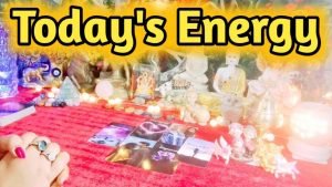 Leia mais sobre o artigo Current Energies Aap Dono Ki 💚❤ All Signs Collective Timeless Tarot Reading 🌈