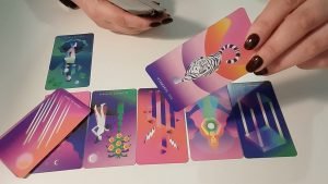 Leia mais sobre o artigo Priviti❗️Ce planuri are cu tine persoana din mintea ta ! | Tarot ✌️❤️‍🔥
