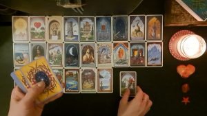 Leia mais sobre o artigo 👔Romeo i Julia👗Brak kontaktu?⏳Co dalej z tą relacją?👫Tarot Lenormand Czytanie