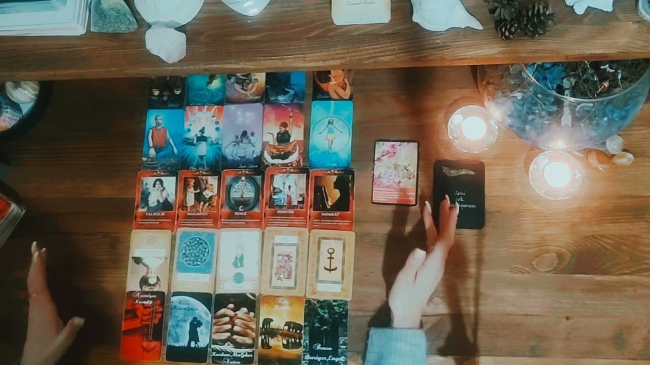Leia mais sobre o artigo Aklımdaki kişi neden Sessiz?#tarotreading #tarot #aklımdakikisi #expartner #enerji #tarotreader