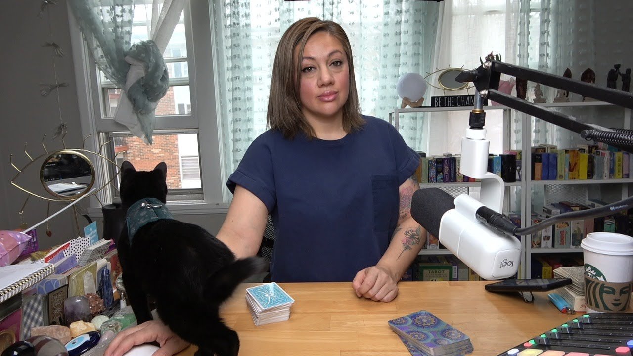 No momento, você está visualizando Apesar de todo aun sigue indecis@ y aunque te ama no sabe que hacer.Su autoestima esta por el suelo.