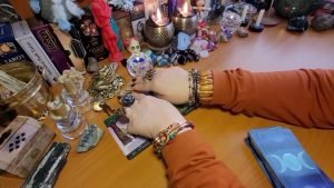 Leia mais sobre o artigo Love story❤️❤️dla kobiet. Energia zakańczania. Wychodzenie z ciemnej nocy ku światłu, jak Feniks.