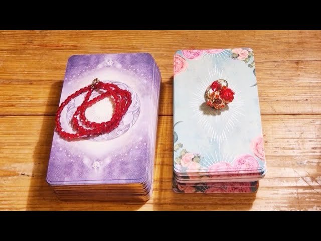 Leia mais sobre o artigo Výklad karet🃏Pro ženy…🤗💗🌸🍀🌈