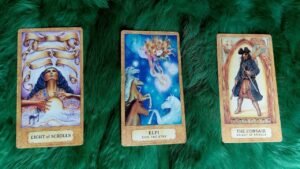 Leia mais sobre o artigo 🧚‍♂️ TÌNH YÊU THÁNG 5/2023 CỦA BẠN SẼ DIỄN TIẾN NHƯ THẾ NÀO?  @EvelynTarot