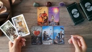Leia mais sobre o artigo 🔴 ELE(A) PENSOU EM VOCÊ HOJE? | Tarot Responde