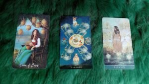 Leia mais sobre o artigo AI ĐANG Ở TẬN CÙNG NỖI NHỚ VỀ BẠN? TẠI SAO? @EvelynTarot