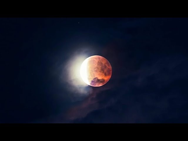 No momento, você está visualizando Cum te va afecta această lună plină in eclipsă ? La ce să te aștepți?💥TOATE ZODIILE PE MINUT💥