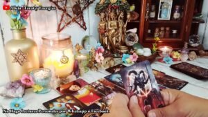 Leia mais sobre o artigo ✨Observa 😳 La Batalla entre Su Corazón ♥ y Su Mente 🧠 con Respecto a Ti 🔮 Quién Ganará?💥#tarot ✨