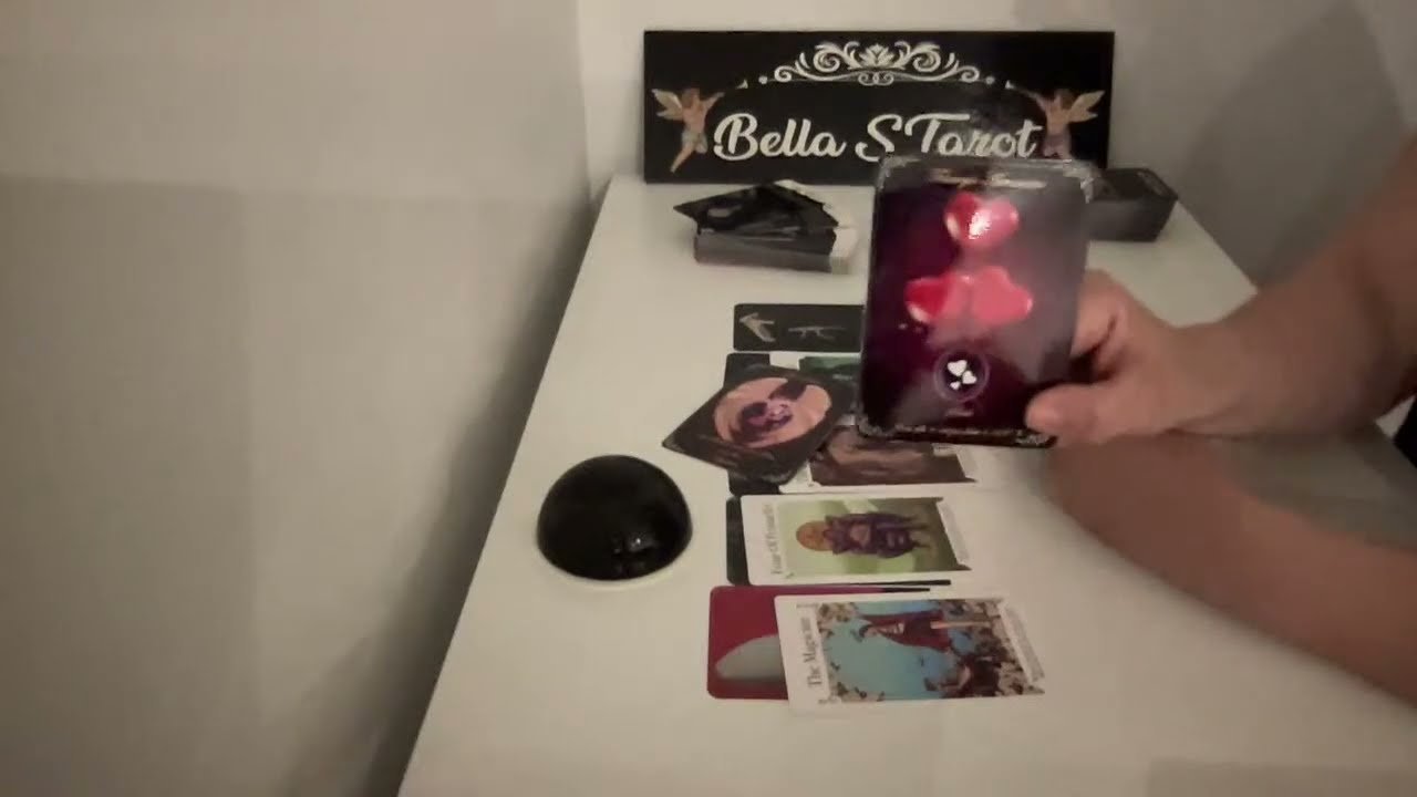 No momento, você está visualizando 🌙TAROT TARZIU IN NOAPTE 🌖CU ORICINE AR FI, EMOTIONAL, ESTE CONECTATA LA VOI ACEASTA PERSOANA 😥