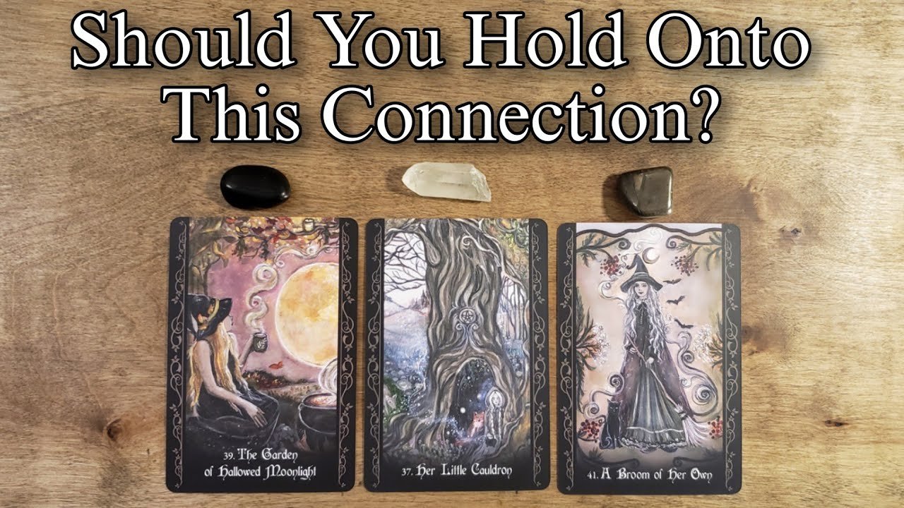 No momento, você está visualizando 👯‍♀️🥂 Should You Hold Onto This Connection Or Let It Go? 🖤🥂 Pick A Card Love Reading