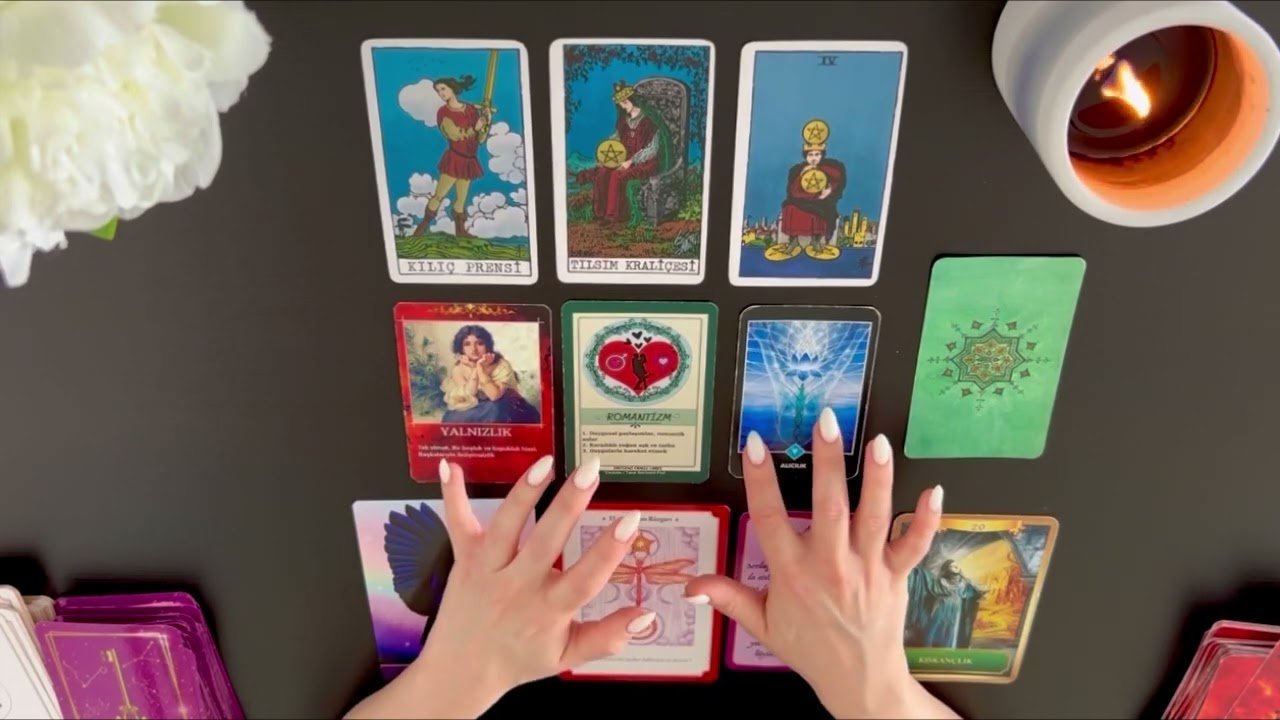 No momento, você está visualizando AKLIMDAKİ KİŞİ BUGÜN BENİM HAKKIMDA NE DÜŞÜNÜYOR? (minimaltarot2020@gmail.com)