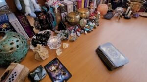 Leia mais sobre o artigo Love story❤️❤️dla kobiet. Obserwuję Cię i właśnie zaliczam glebę…