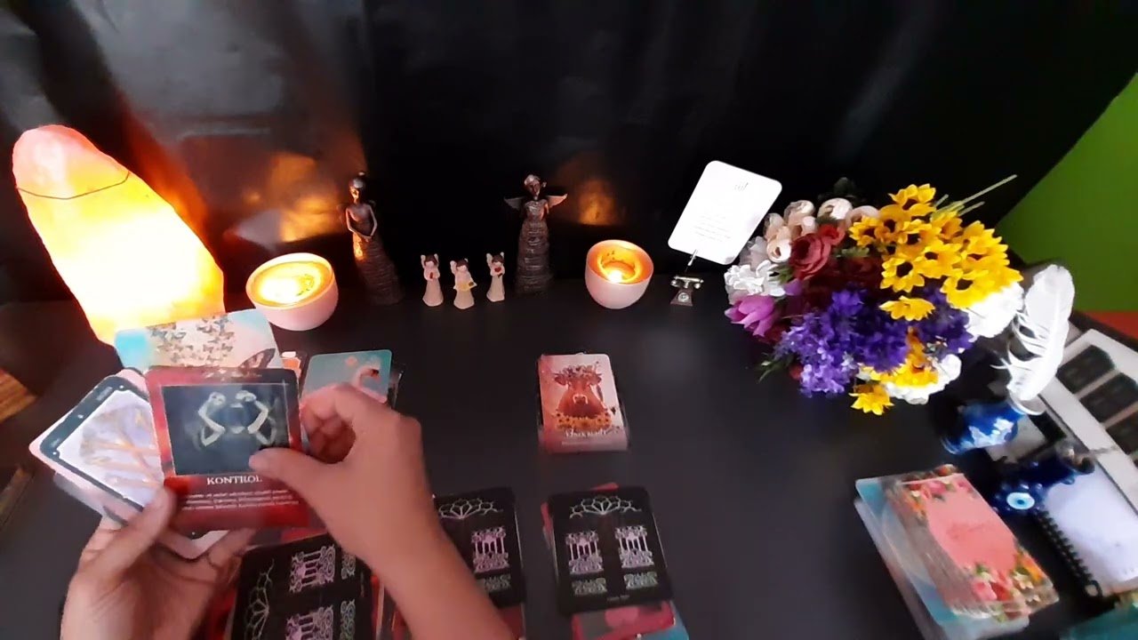 No momento, você está visualizando O sizinleyken nasıl hissediyor ve ne düşünüyor/#tarot
