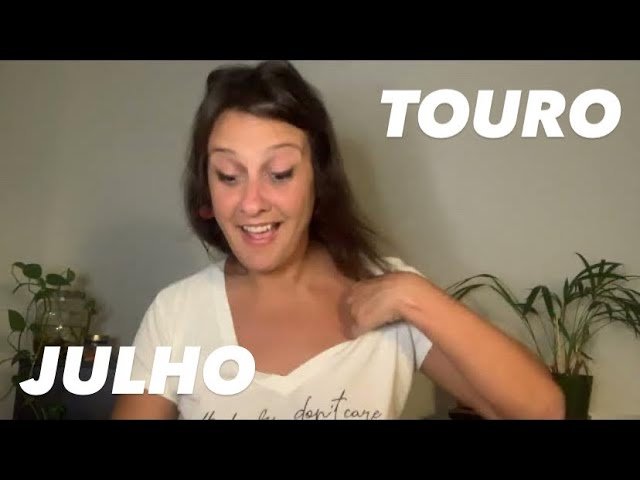 No momento, você está visualizando Tarot Touro . Julho 2023 . Só se abrir