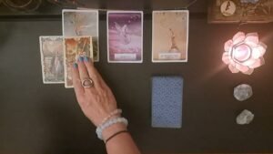 Leia mais sobre o artigo 💥U niego zainteresowanie nią✨U niej marzenie o nim🧡U obojga myślenie o tym, co się wydarzyło:💥Tarot