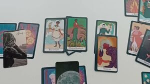 Leia mais sobre o artigo Aklımdaki Kişi Kelt Açılımı Tarot