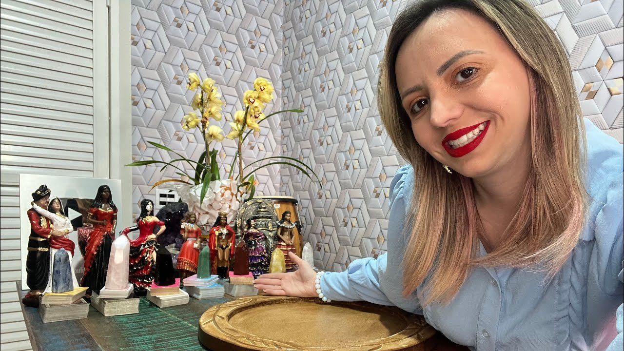 No momento, você está visualizando AMOR COMPLETO: O QUE PENSA SENTE QUER E VAI FAZER COM VOCÊ!