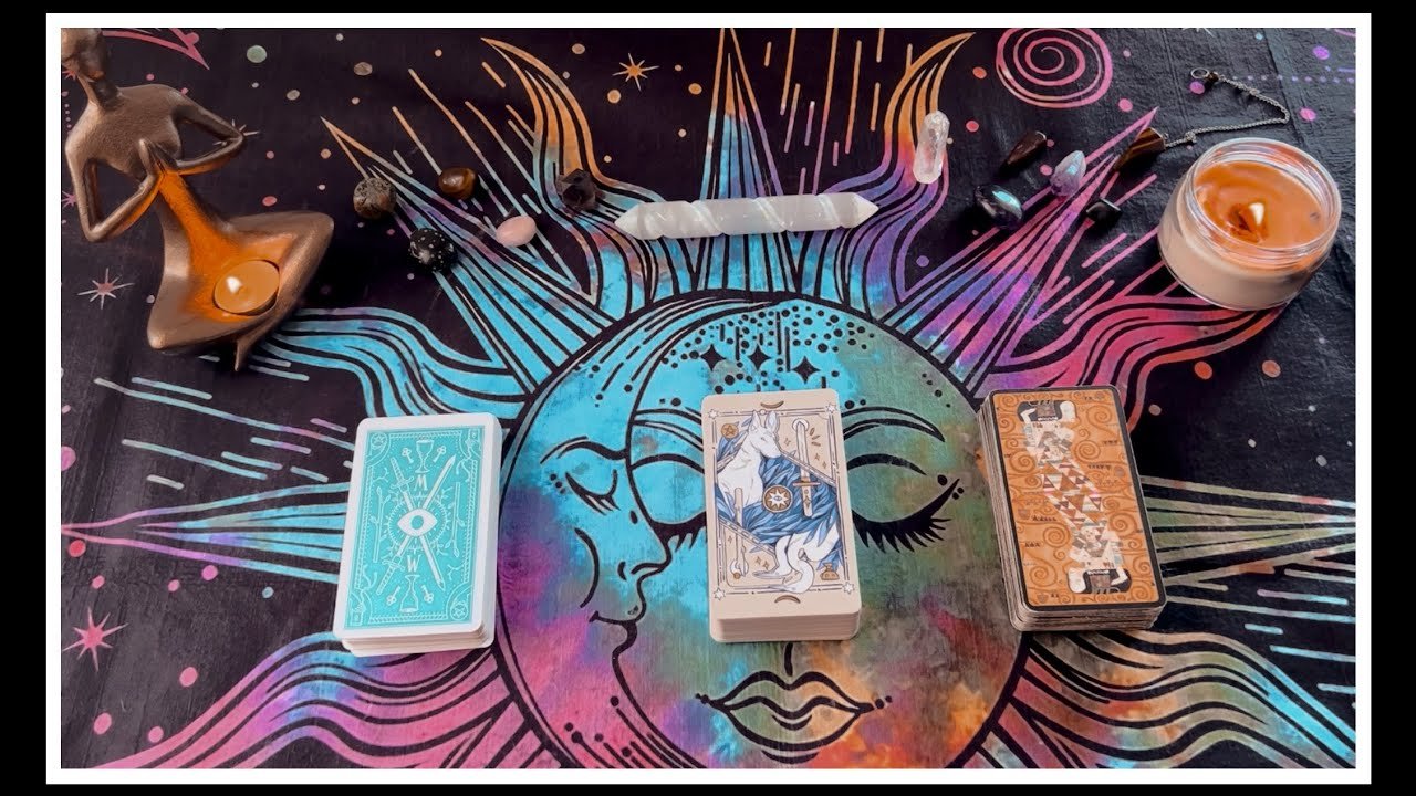 No momento, você está visualizando Aşk Hayatınıza Kim Geliyor Ne Zaman Tarot Yorumu🔮❤️