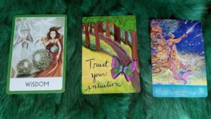 Leia mais sobre o artigo BẠN SẼ LẬP NÊN “CÚ ĐÚP THÀNH TÍCH ” NÀO TRONG VÒNG 1 THÁNG TỚI ?  @EvelynTarot