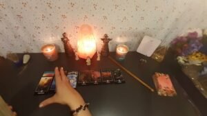 Leia mais sobre o artigo Onun bilinçaltında sizinle ilgili neler var/aklımdaki kişi benim hakkımda neler düşünüyor