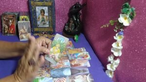 Leia mais sobre o artigo ¿Siente remordimiento por haberte dejado? Tarot interactivo
