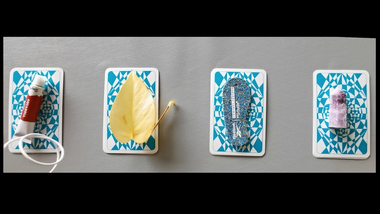 No momento, você está visualizando tarot ngắn: chọn tụ bài: bạn thành công nhờ vào tài năng hay kiến thức