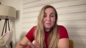 Leia mais sobre o artigo TAROT TARZIU IN NOAPTE 🥺CINEVA ARE NEVOIE DE AJUTORUL VOSTRU, ESTE INLACRIMATA ACEASTA PERSOANA