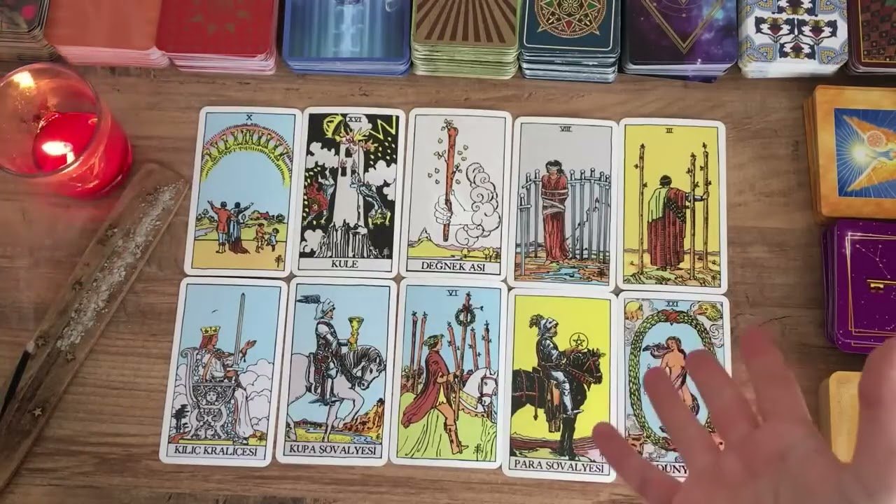 No momento, você está visualizando Aramızdaki Buzlar Eriyecek Mi? Her Şey Yoluna Girecek Mi? Aklımdaki Kişi Tarot Açılımı 💘