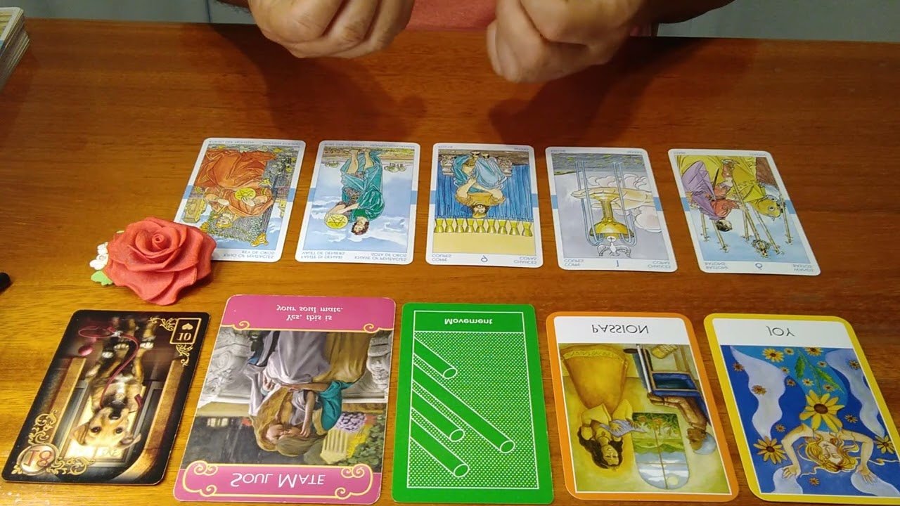No momento, você está visualizando O que ele,a reserva no coração especialmente para você ? Planos e intenções com você.#tarot