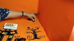 Leia mais sobre o artigo ¿Qué quisiera decirte en éstos momentos si se atreviera? ✨ Tarot interactivo✨