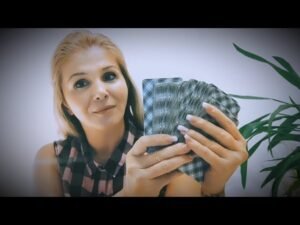 Leia mais sobre o artigo REGINA DE CUPE VINE CĂTRE TINE. ASCULTĂ-I MESAJUL!🔺 tarot 🔺