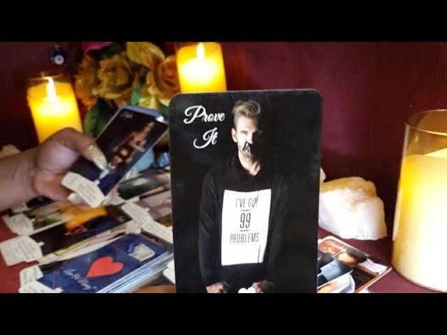 No momento, você está visualizando 😲😵Someone is holding back something from you and its BIG..tarot reading