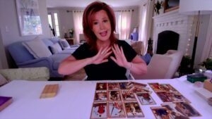 Leia mais sobre o artigo Your Daily Tarot Message : A Deep Inner Knowing – Sudden Healing Gifts Awaken