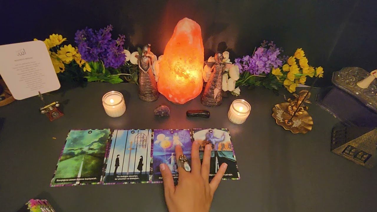 No momento, você está visualizando Aklımdaki kişi beni seviyor mu/bana olan duyuları ne