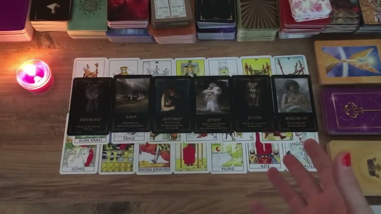 No momento, você está visualizando Aklımdaki Kişinin Kalbinde Ben Var Mıyım? 💘 Tarot Açılımı 💍